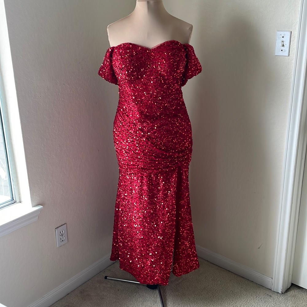 Dazzling Red Sequin sweetheart off the shoulder corset laced gown XL